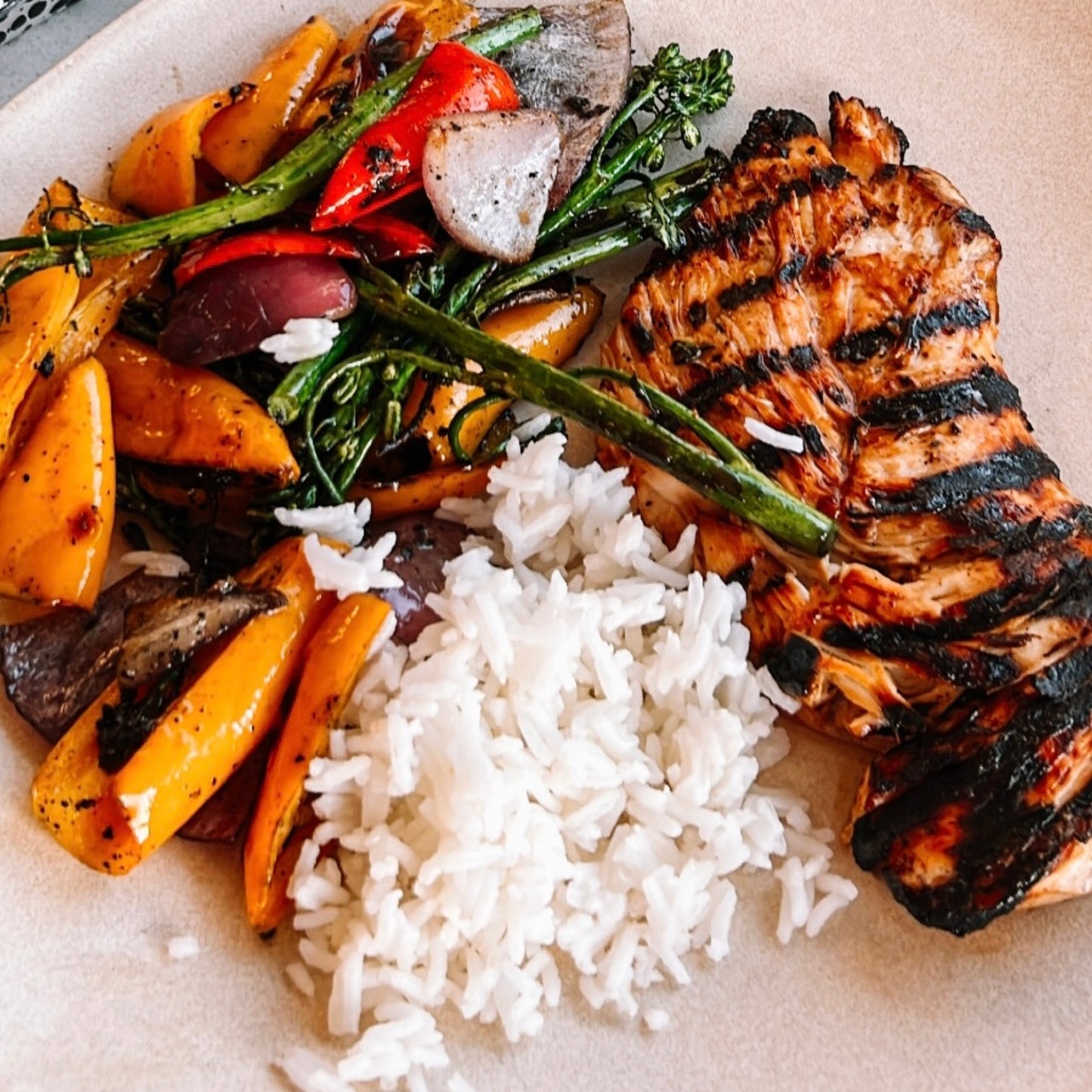 KIOSK - U.) Grilled Chicken, Rice, Vegetable